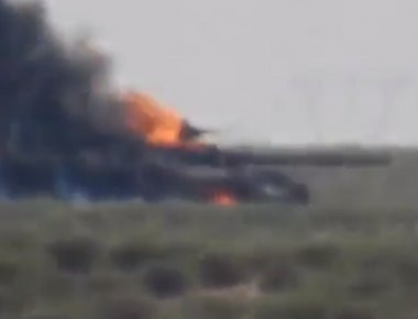 Καταστροφή συριακού T-72 από αντιαρματικό πύραυλο στην Παλμύρα